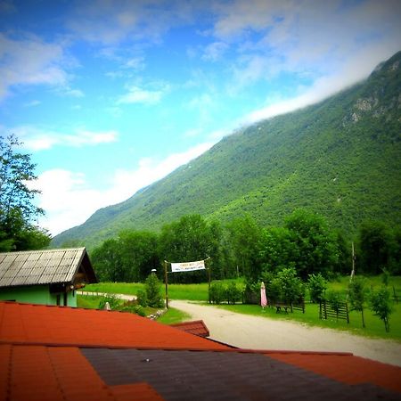 Hostel Kamp Rut Kobarid Exteriér fotografie